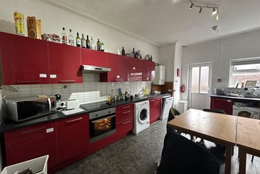 6 bed house, Argyle Avenue, Longsight, Manchester, M145PX - Image 4